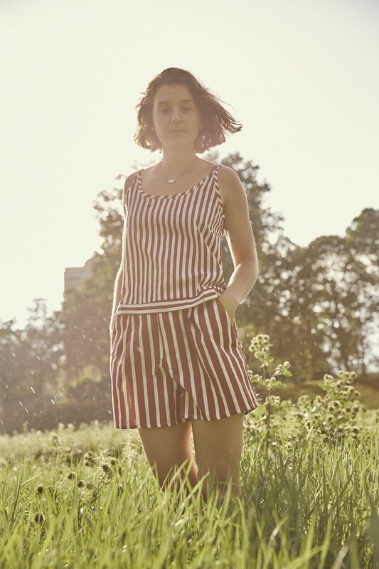 Olá Lindeza | LAST ONE in S - Striped Shorts cotton linen - maroon/white