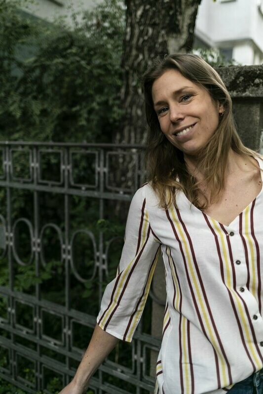 Olá Lindeza | Striped Linen Shirt with Wooden Buttons - Yellow Brown