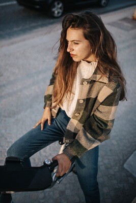 Näz | Bomber Jacket - Sand/Green (one size) Näz | Bomber Jacket - Sand/Green (one size)
