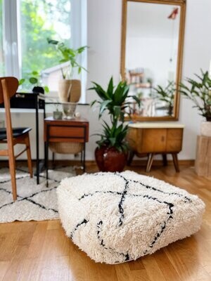 Olá Lindeza | Berber Pouf Nelia - Floor Pillow Olá Lindeza | Berber Pouf Nelia - Floor Pillow