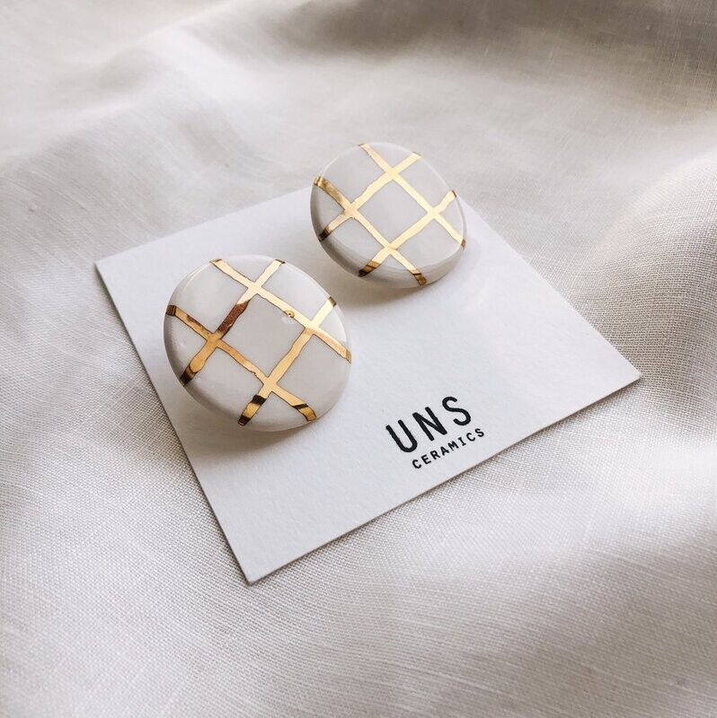 UNS ceramics | Maria Isabel Ceramic Earrings - white and gold UNS ceramics | Maria Isabel Ceramic Earrings - white and gold