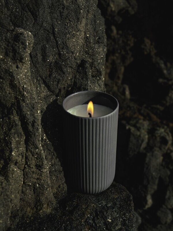 Very goods studio | Rapeseed wax candle in a ceramic cup - Birch Wood Black Pepper White Cypress Mandarine