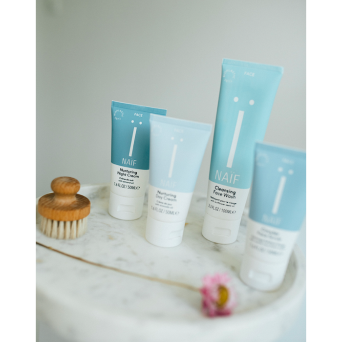 Naïf | Cleansing Face Wash - with natural ingredients &amp; free of SLS/SLES