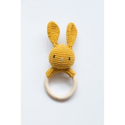 Softie baby musthaves | Rabbit rattle animal with birch wooden ring - available in different colors