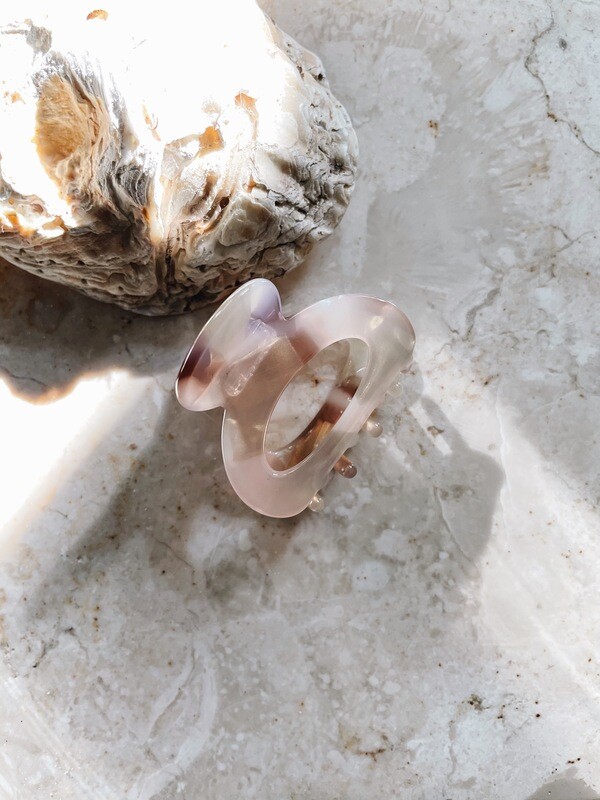 Hair clip claw 4,5cm - Soft pink lilac white and brown Hair clip claw 4,5cm - Soft pink lilac white and brown
