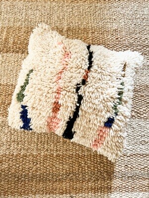 Olá Lindeza | Saeeda Azilal Berber pillow - natural wool and colorful lines - 45 x 45cm