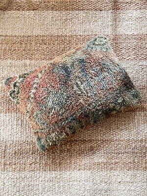 Olá Lindeza | Boujad Berber pillow 55 x 40 cm - Double sided/reversible - maroon peach green blue and white