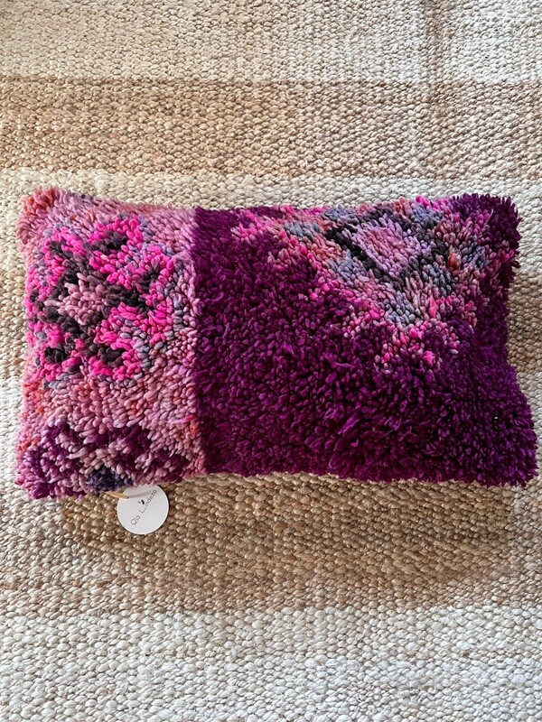 Olá Lindeza | Boujad Berber pillow 60 x 40 cm - Double sided/reversible - Mauve wine pink blue dark grey
