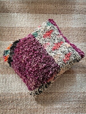 Olá Lindeza | Boujad Berber pillow 50x40cm wool - Double sided/reversible - wool mauve wine blue orange pink sand and black