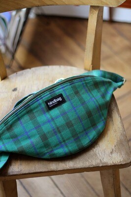 Hindbag | Belt bag L with front and back pockets - Green and blue checks - GOTS certified organic cotton - designed in Paris, France