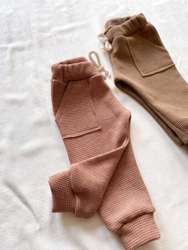 Petite | Sweatpants cotton waffle rosewood - 1-4 years - Made in Slovenia