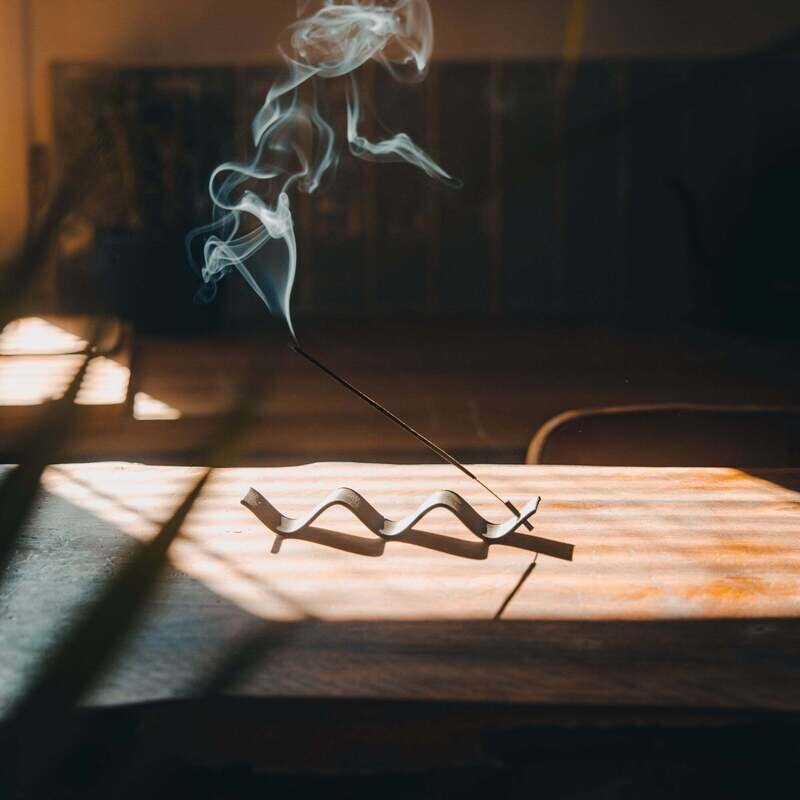 Copo Design | Incense holder curly - 20cm - made in France from corn starch and recycled wood