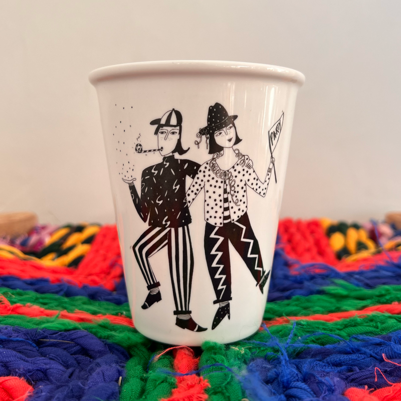 Helen b | Porcelain cup - Party lovers Helen b | Porcelain cup - Party lovers