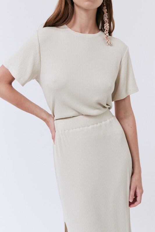 amt. Studio | Lula rib knit T-Shirt light beige - Modal - made in Spain