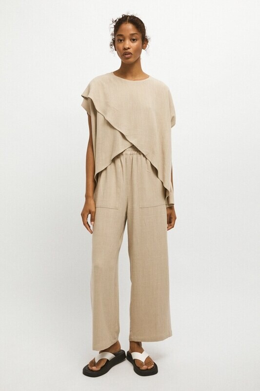 Rita Row | Lucia Ruffle Shirt Sand - Natural linen & rayon - made in Portugal Rita Row | Lucia Ruffle Shirt Sand - Natural linen & rayon - made in Portugal