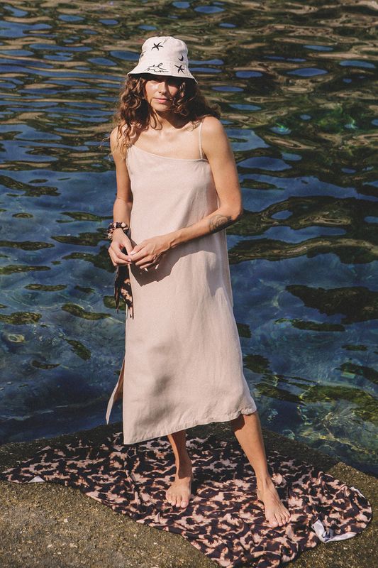 Suite13 | LAST ONE in S - Plata asymmetrical tank dress beige - tencel & linen Suite13 | LAST ONE in S - Plata asymmetrical tank dress beige - tencel & linen