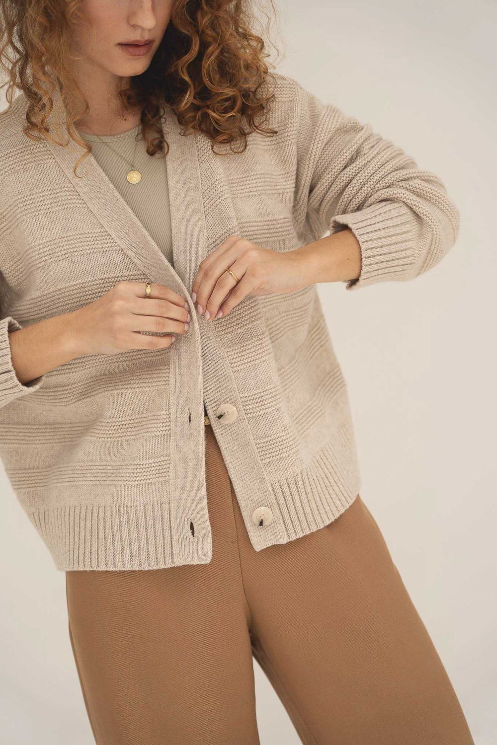 Näz | LAST ONE in S - Sophia beige oversized knit cardigan - recycled wool - made in Portugal