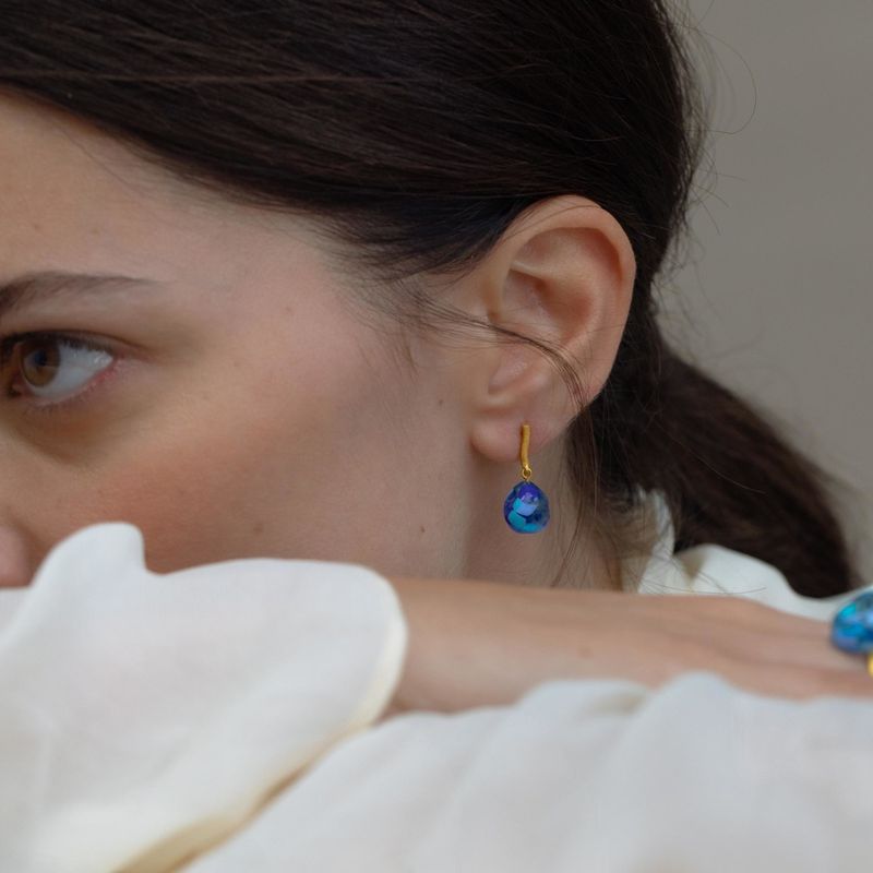 Joidart | Golden earrings Gaudí blue Murano glass pearl- 24k matte gold metal - made in Barcelona