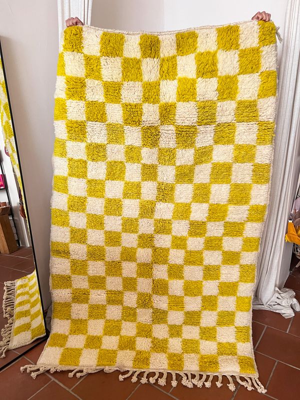 Olá Lindeza | Moroccan berber rug 225 x 140 cm - sheep wool yellow checkered