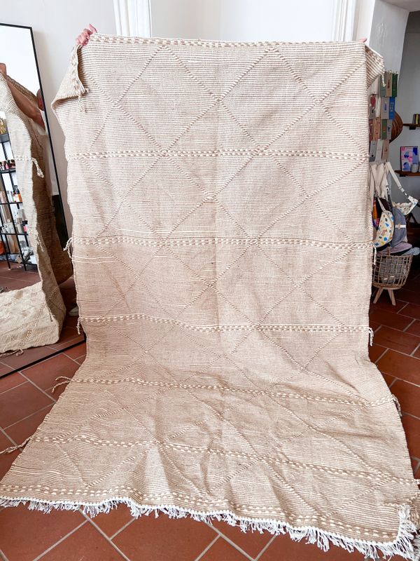 Olá Lindeza | Zanafi beige wool rug 300 x 200 cm flatweave - Handmade in Morocco