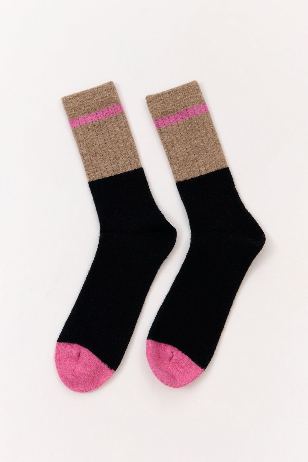 Suite 13 | Merino wool socks pop of pink - available in different colors - made in Spain