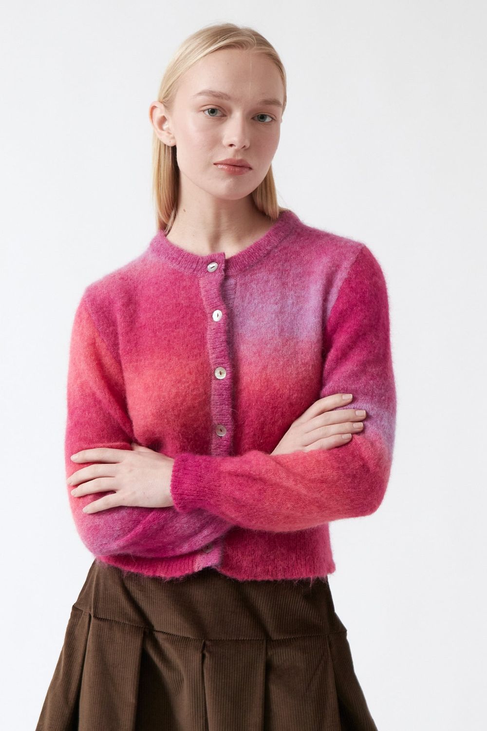 amt. Studio | LAST ONE in M - Jade cardigan pink gradient - fine alpaca wool - made in Barcelona, Spain