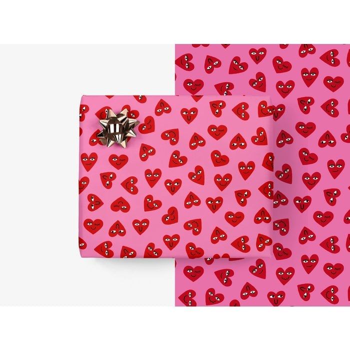 Typealive | Gift paper wrapping 50x70cm - pink with red hearts