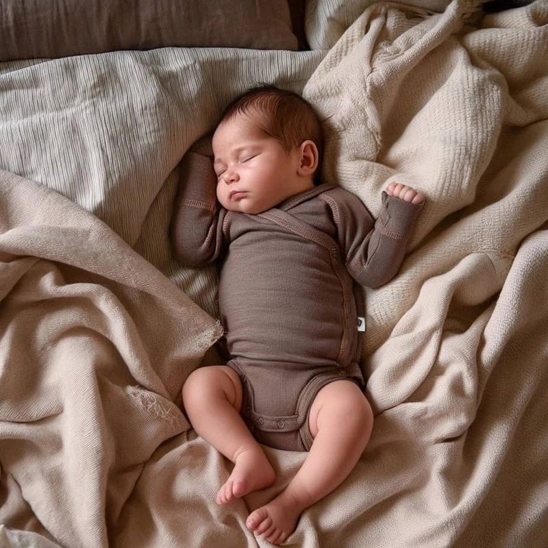 Lille Barn | Baby merino wrap romper - 100% merino wool