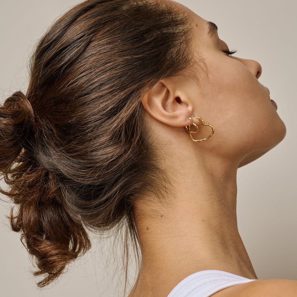 Enamel Copenhagen | Hoops organic hearts small - 18k gold-plated 925 sterling silver