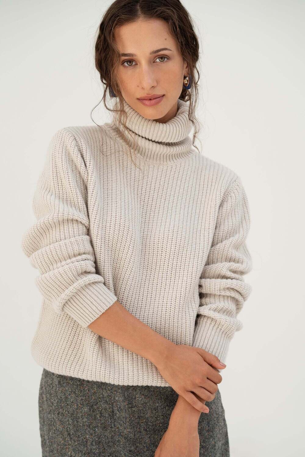 Näz | LAST ONE in M - Wool turtleneck jumper off white - recycled cashmere, extra-fine wool and viscose Birla - made in Portugal