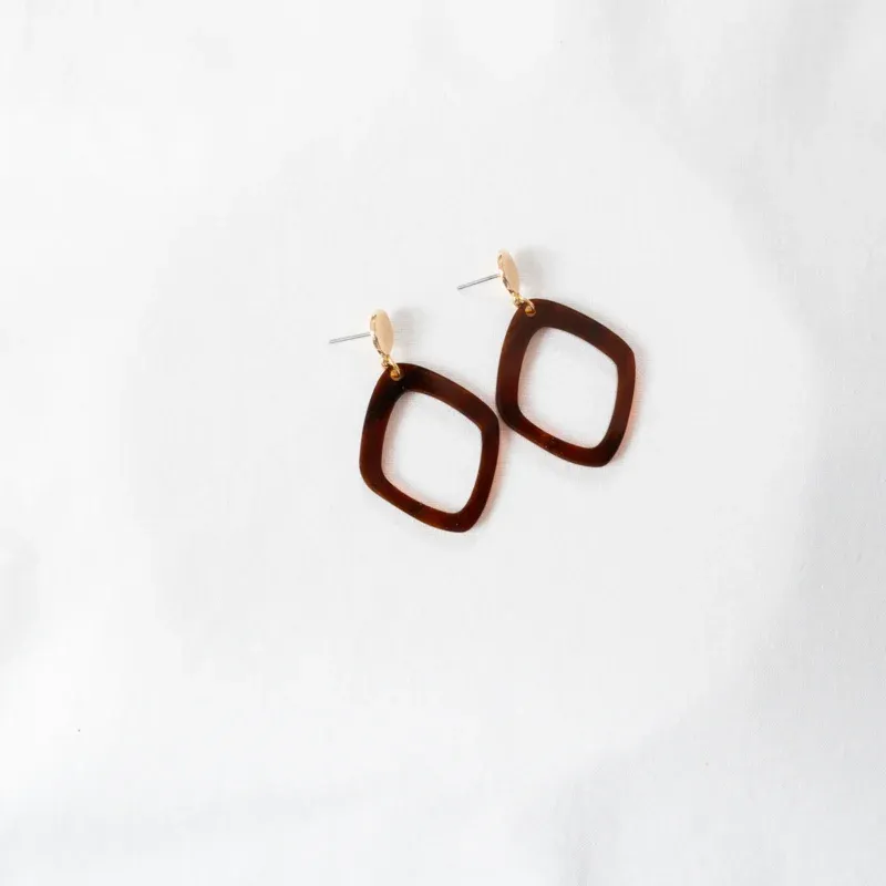Studio nok nok | Gold brown earrings 5,3cm - made in Belgium