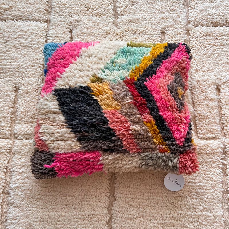 Olá Lindeza | Sheep wool pillow 45 x 45 cm  - Handmade in Morocco
