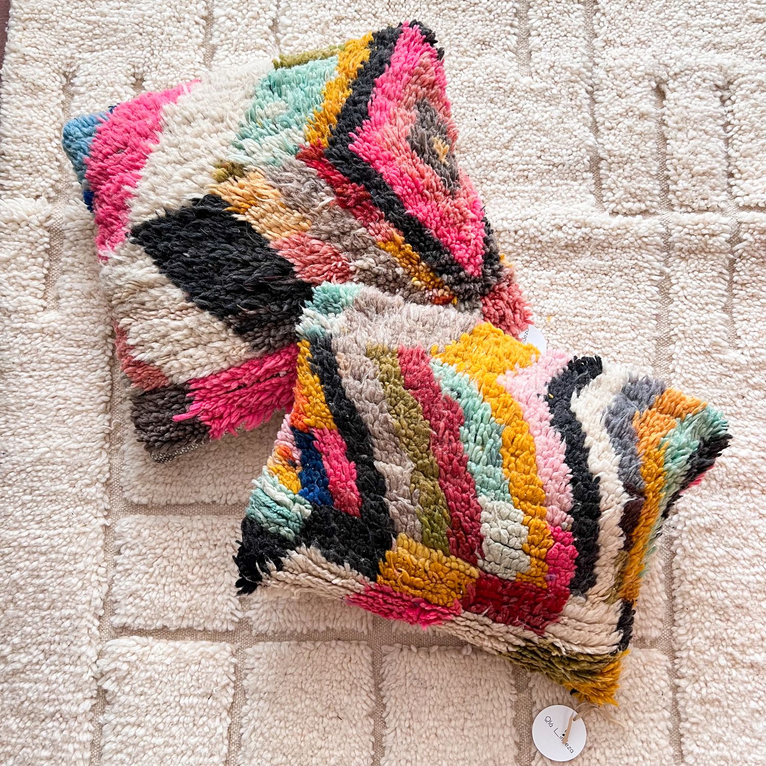 Olá Lindeza | Sheep wool pillow 45 x 50 cm  - Handmade in Morocco