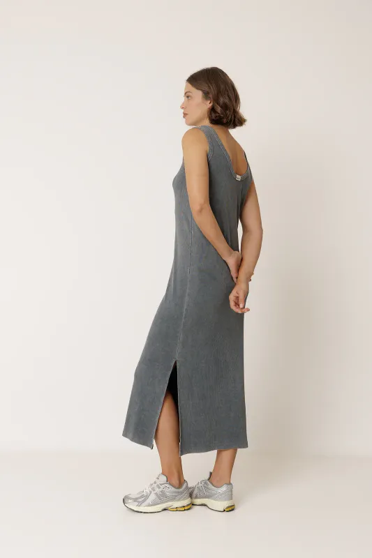 Indi &amp; Cold | Cotton maxi dress - carbon