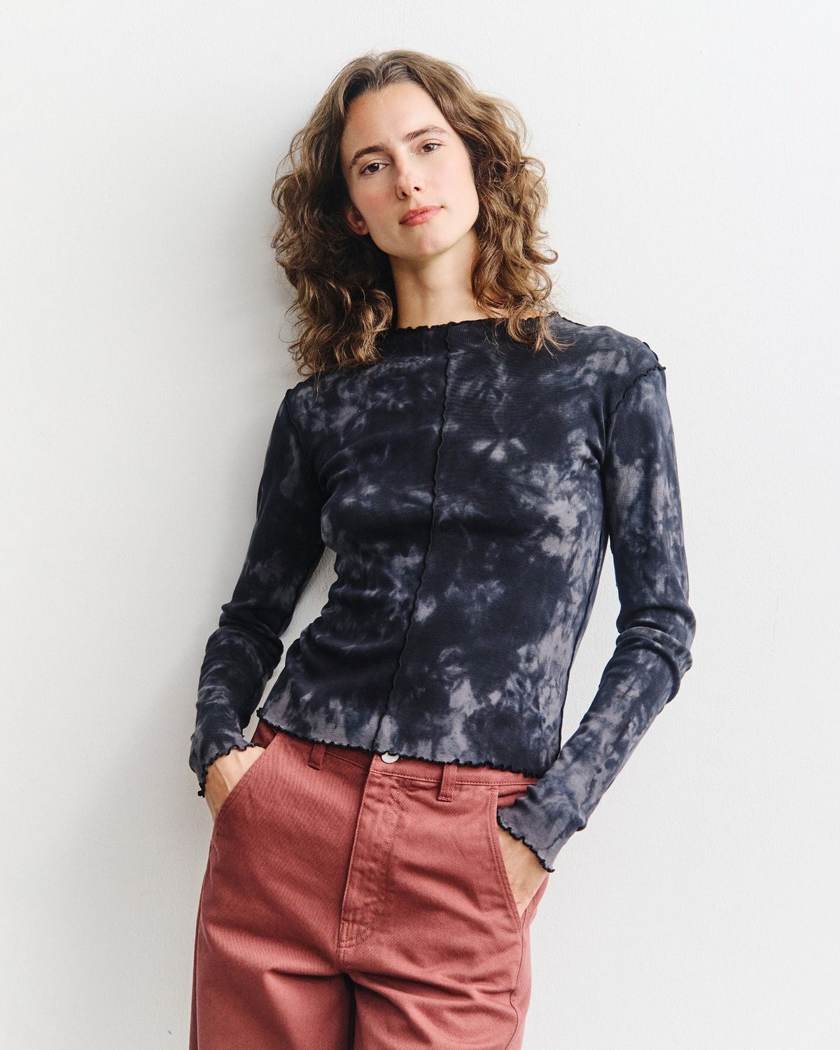 GRAINE | Pin-tucked long-sleeve black tie dye - organic cotton GOTS certified - made in Portugal