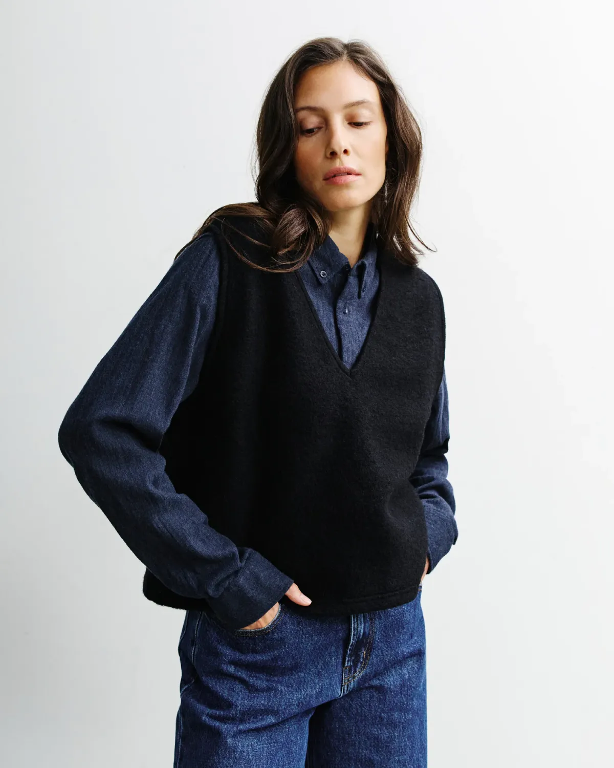 Rotholz | Cropped wool vest black - made in Portugal