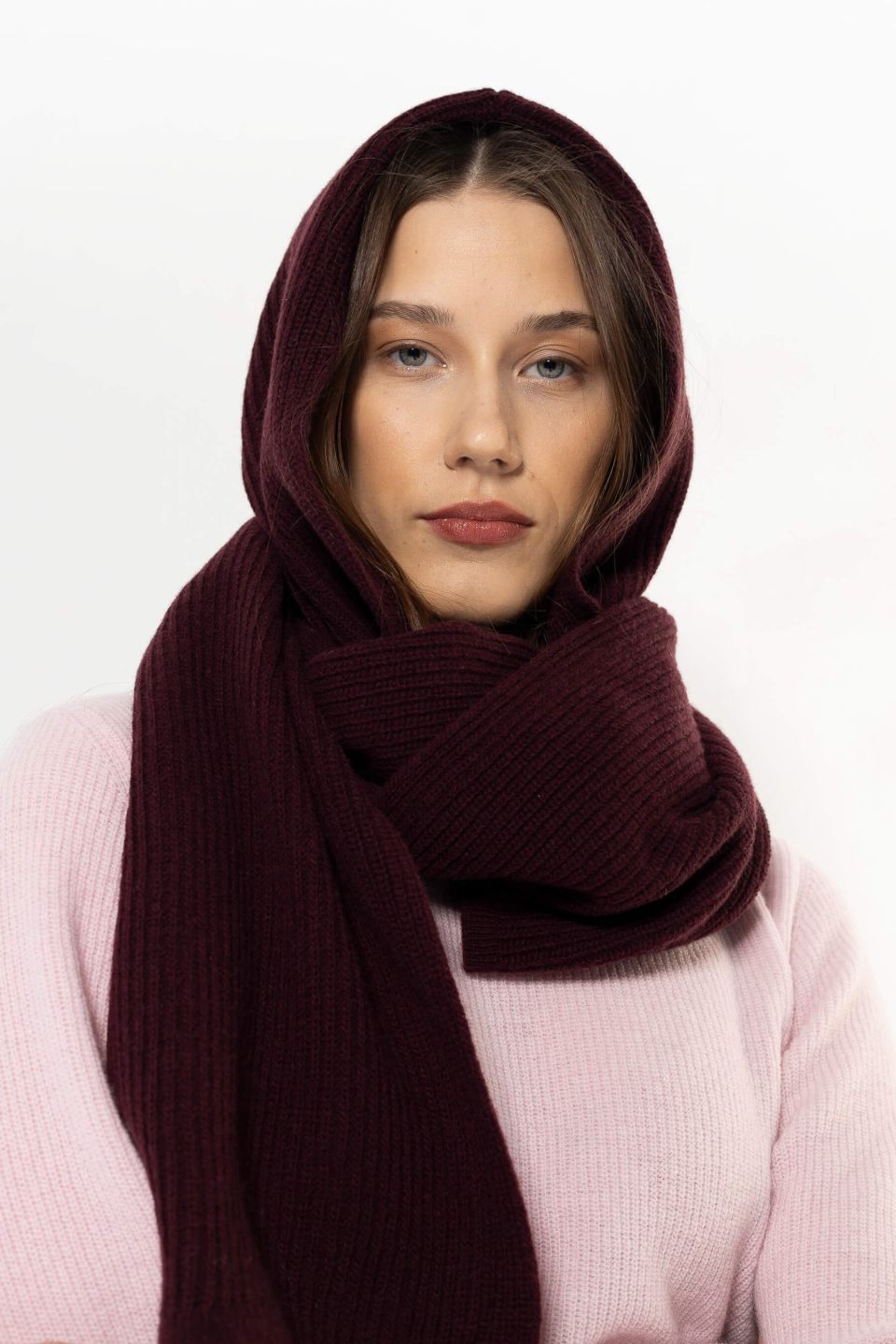 Woolish | Trude wool hood-scarf wine - 100% recycled wool - knitted in Lithuania