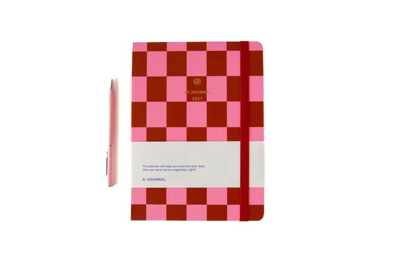 A-journal | My Journal Diary 2027 - Pink and red - with weekly overviews