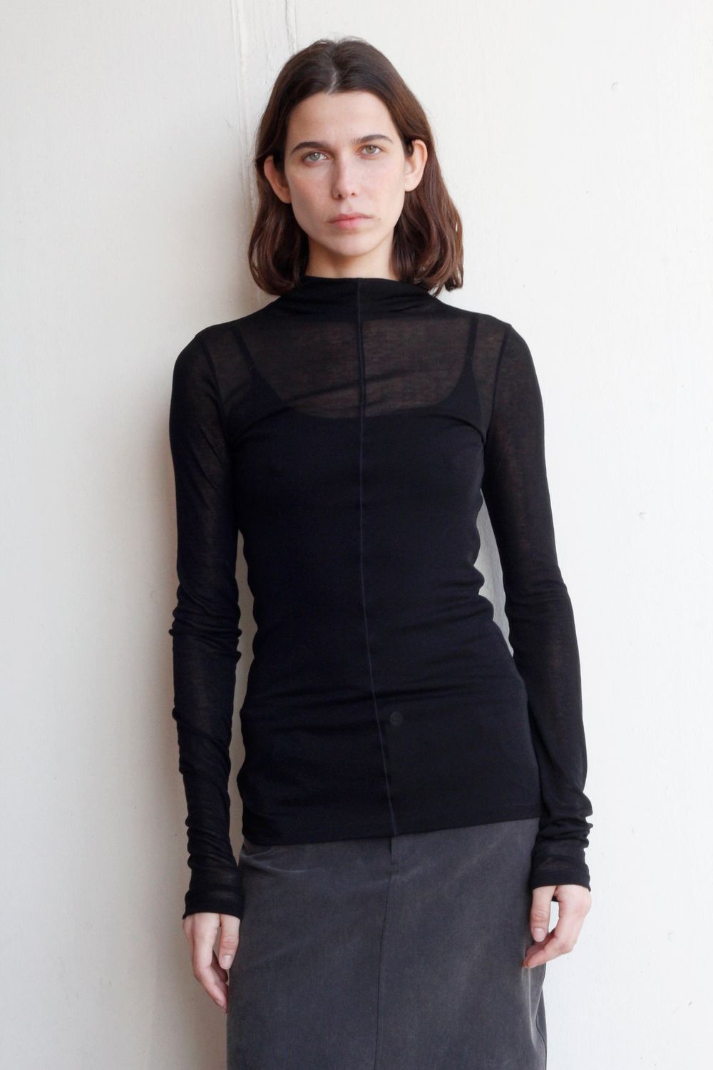 black to grey | Licht sheer top black - 100% tencel knit - made in Spain