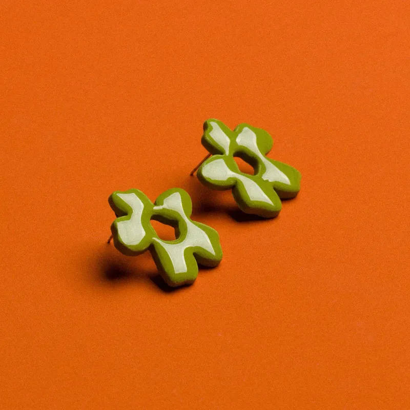 Depeapa | Polymer clay floral earrings green - handmade in Granada Spain