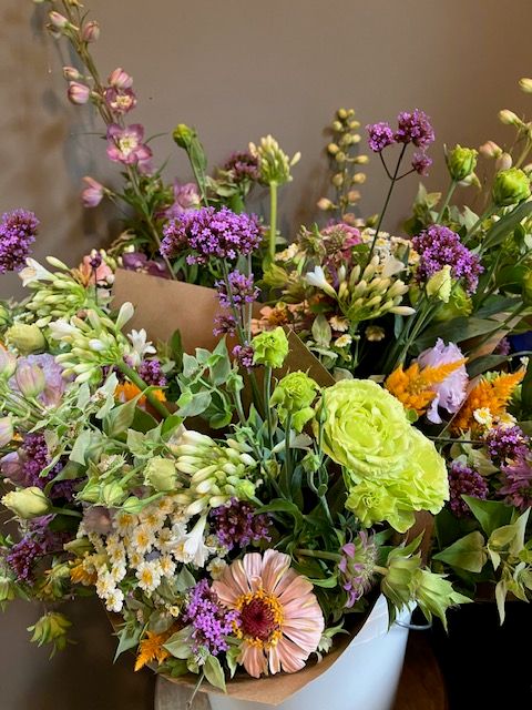 $30 Farmer&#39;s Choice Mixed Bouquet