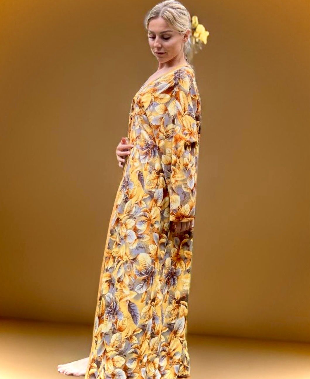 Autumn leaves kimonos 