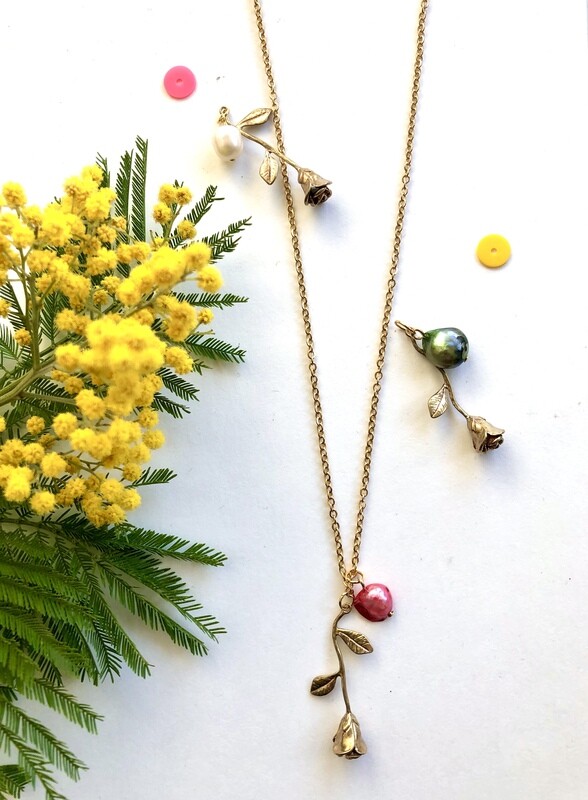 The Rose necklace