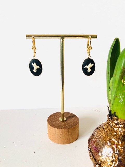 Cameo hummingbird  black earrings