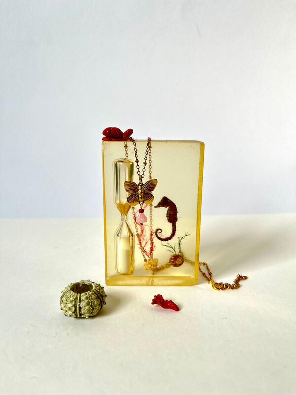 Butterfly pink flower necklace