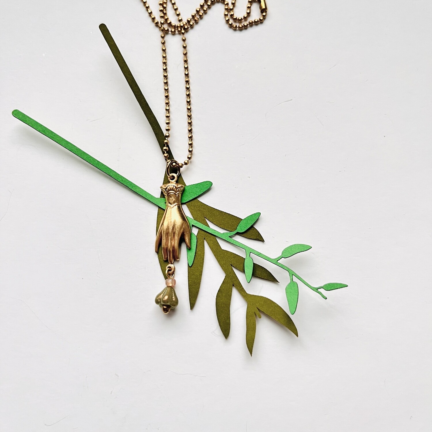Helping hand  ballchain