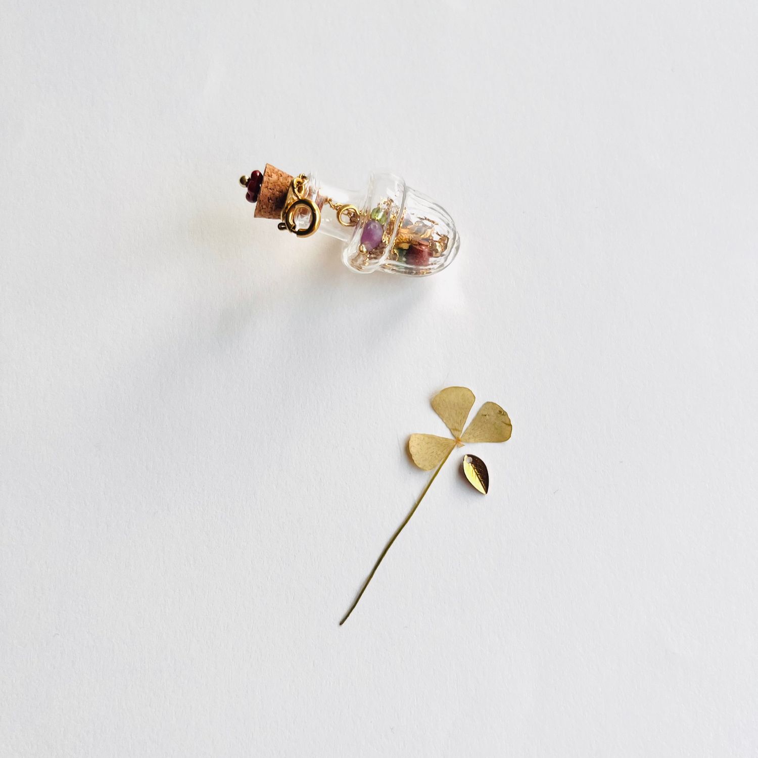 Leaf and berries bracelet