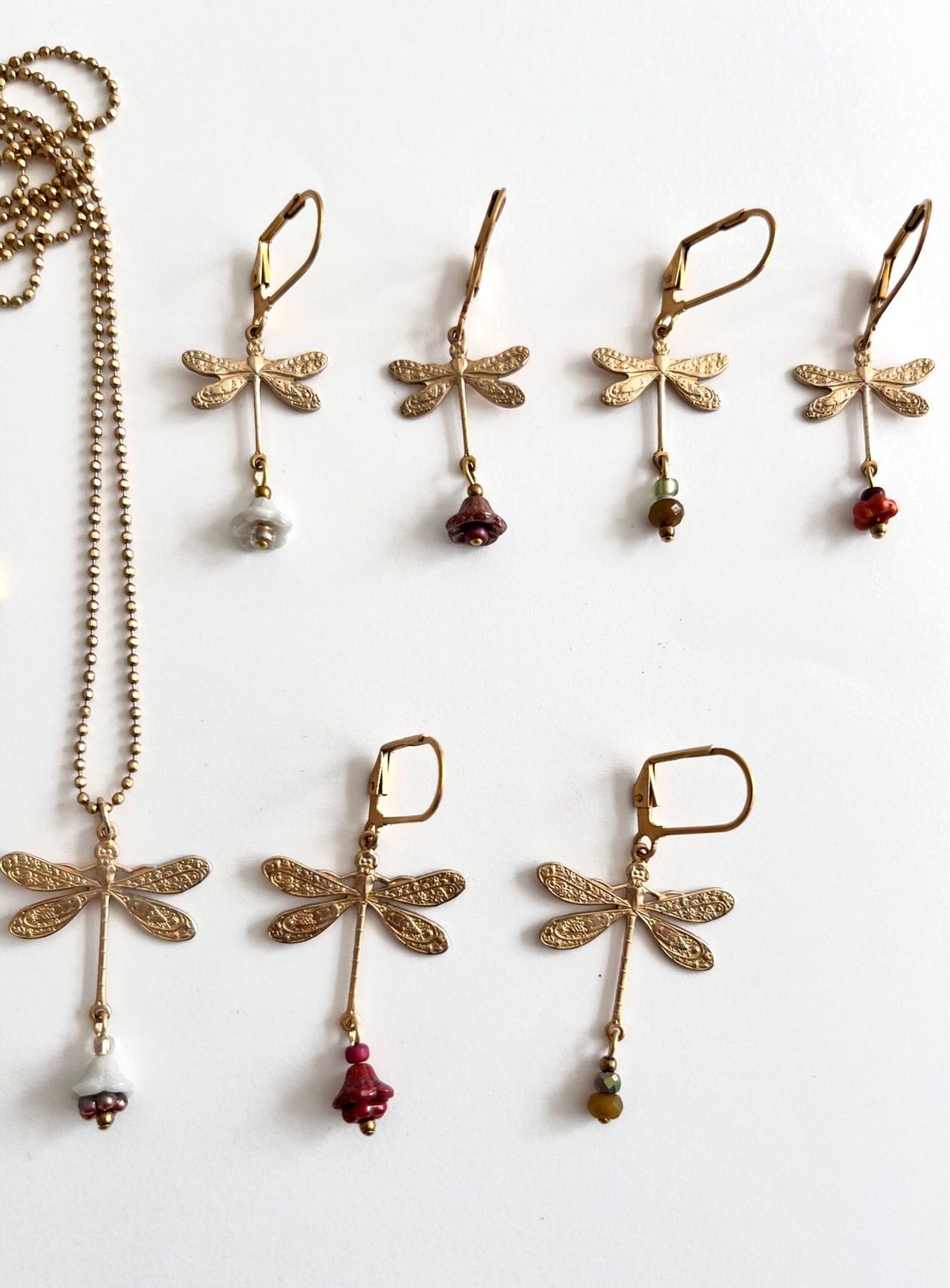 Dragonfly flower ball chain