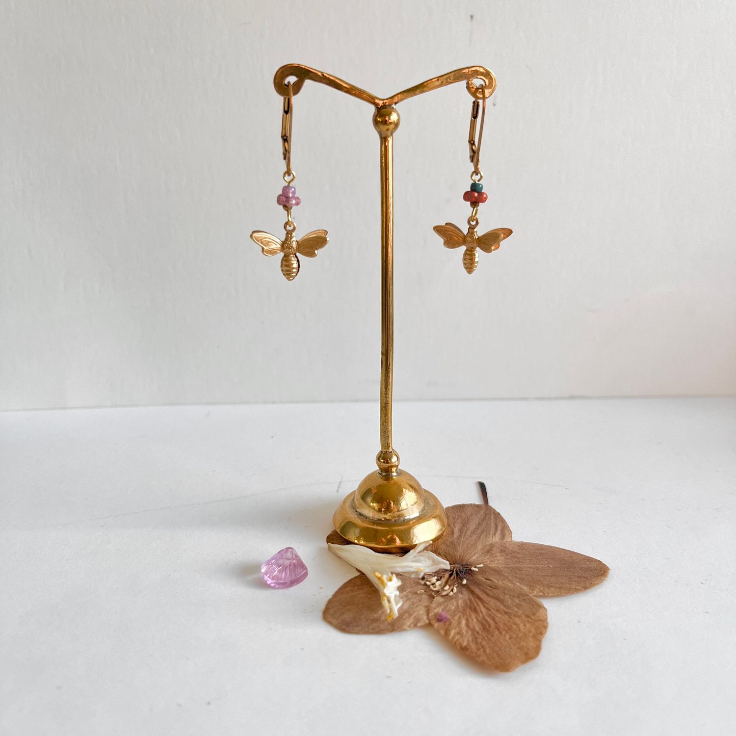 Flora spreader &amp; butterfly petit heart earring