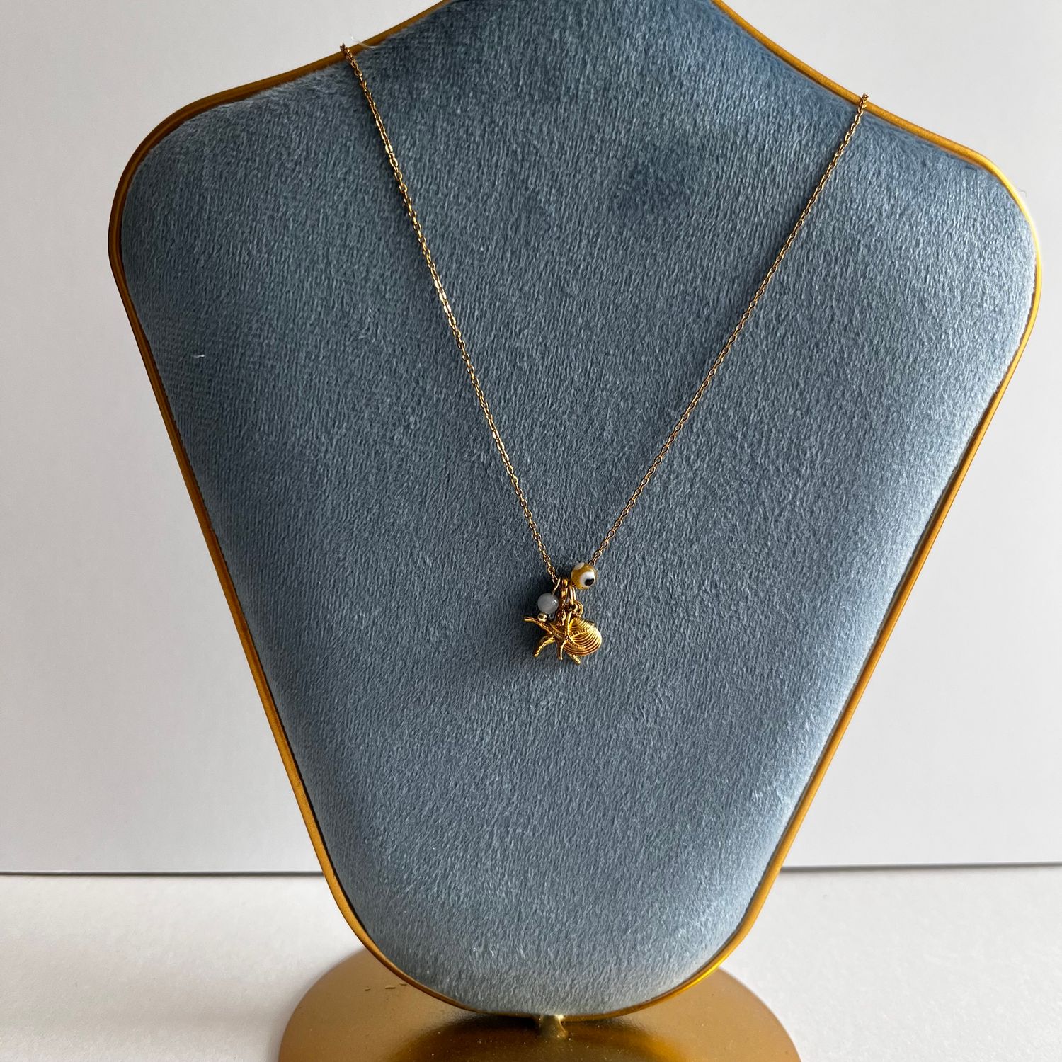 2 Starfish &amp; petit shell necklace